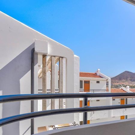 Stylish Flat And Pool With 3 Rooms, Sleeps 6, Los Cristianos Лос Кристианос Экстерьер фото